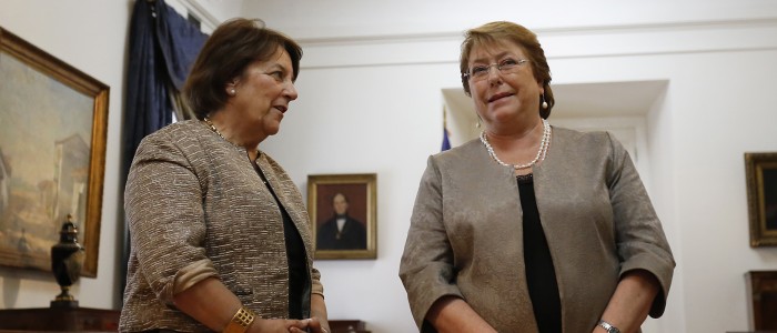 La gratuidad en educación levanta a Bachelet en Adimark