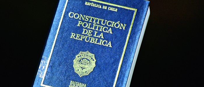 ¿Cuán extensa debe ser la Constitución?