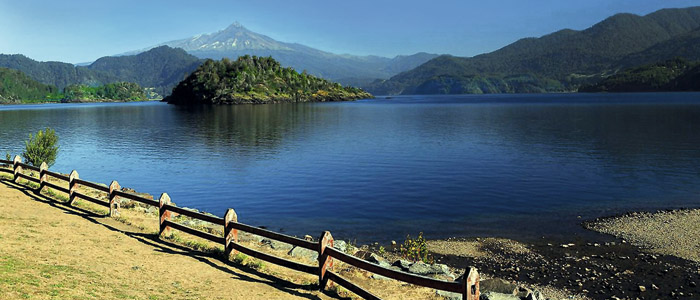 Lago Panguipulli en alerta por descarga de aguas servidas